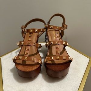 Madden Girl wedges